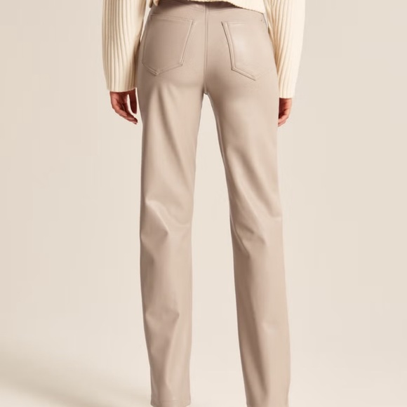 Abercrombie & Fitch Vegan Leather Curve Love 90’s Straight Leg Pants - Picture 3 of 6